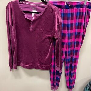Nautica Magenta 2 piece pajama set